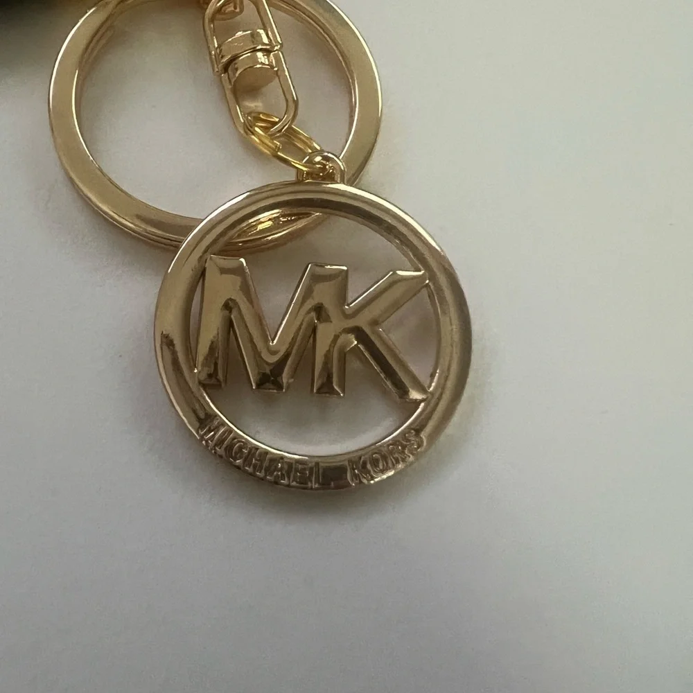 Gold Keychain - Picture 2 of 2